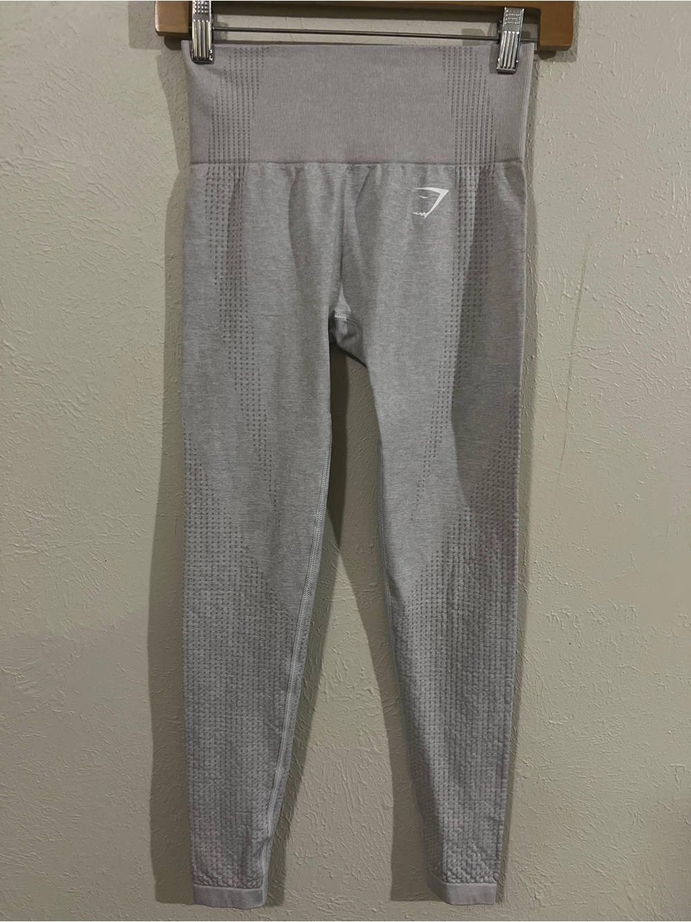 EUC Womens Gymshark Vital Seamless Leggings - Light Gray size XS
